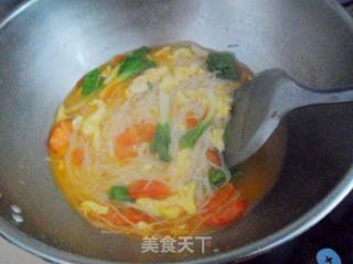 Tomato, Egg, Shrimp Noodles recipe