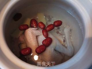 Red Dates and Gorgon Chicken Soup recipe