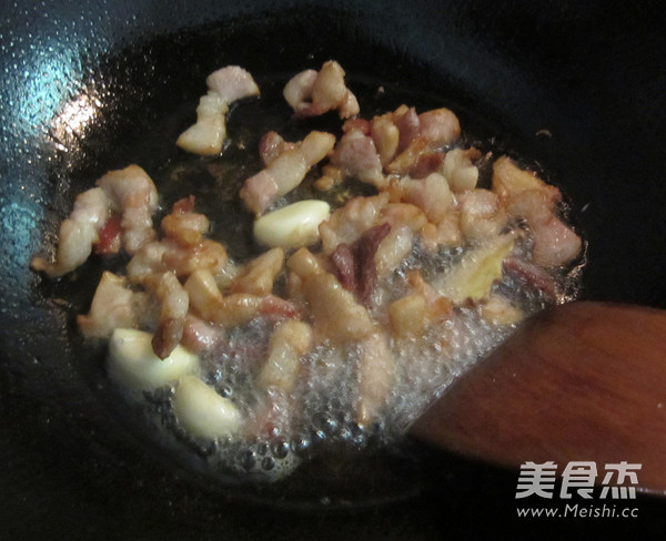 Pork Belly and Bamboo Shoots in Dry Pot recipe