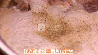 Papaya Crucian Carp Soup recipe