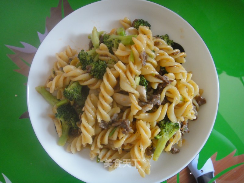 Broccoli Pork Spaghetti recipe
