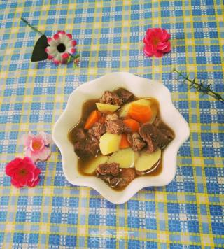 Stewed Beef Brisket with Potatoes and Carrots recipe