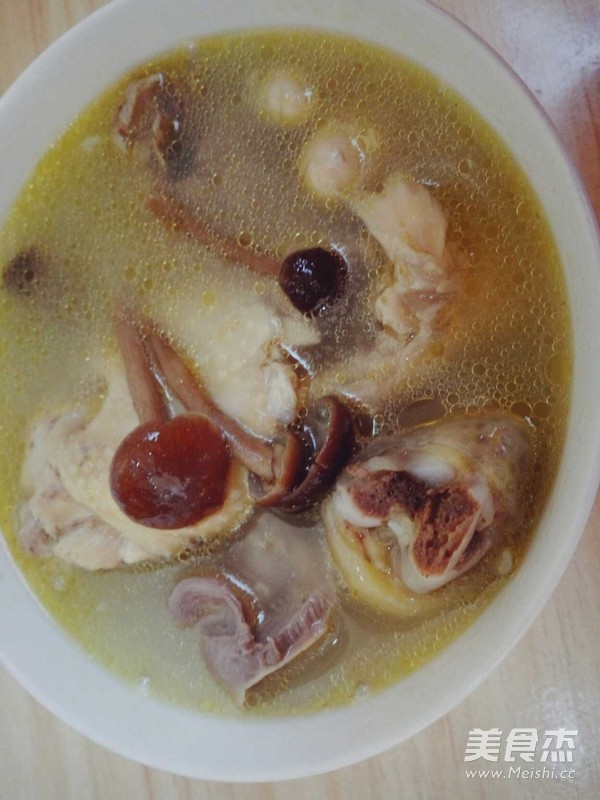 Stewed Chicken with Tea Tree Mushroom recipe