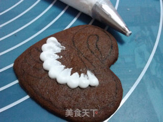 Chocolate Cookies with Swan Frosting recipe