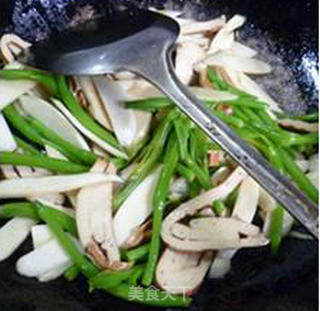 Daylily Stir-fried Rice White recipe