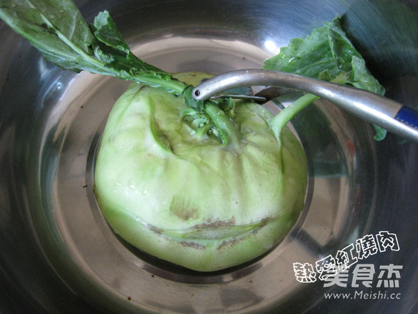 Kohlrabi with Cold Dressing recipe