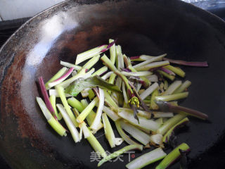 Stir-fried Red Cabbage Stalks recipe