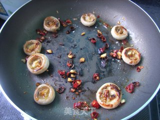 Pan-fried Mushrooms with Spanish Garlic recipe