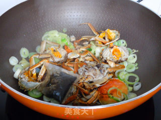 #trust之美# Fried Hairy Crabs with Garlic recipe
