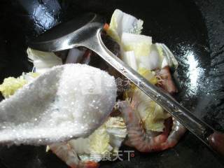 Stir-fried Kei Wai Shrimp with Cabbage recipe