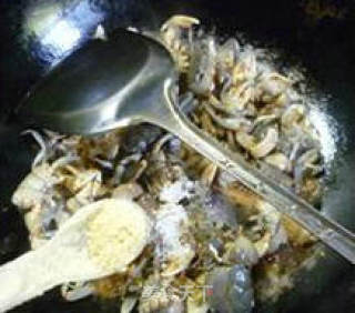 Stir-fried White Jade Crab recipe