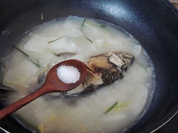 Winter Melon and Crucian Carp Soup recipe