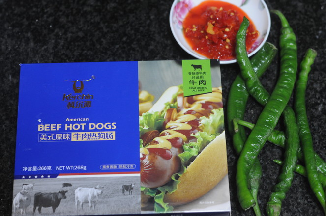 Stir-fried Beef Sausage with Green Red Pepper recipe