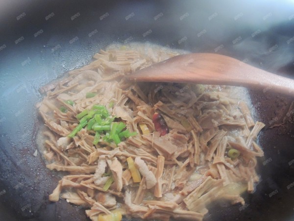 Stir-fried Shredded Pork with Bamboo Shoots recipe