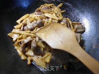 Roasted Chicken Gizzards with Bamboo Shoots recipe