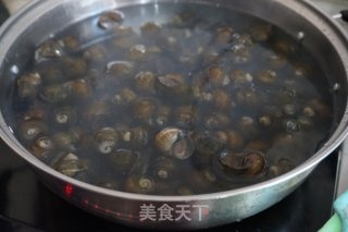 Fried Escargot with Basil recipe