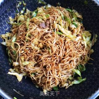 Cumin Beef Fried Noodles recipe