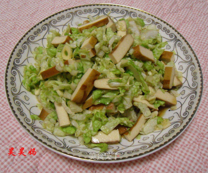 Cabbage Mixed with Dried Tofu recipe