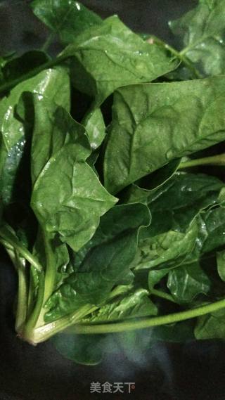 Stir-fried Spinach with Lard recipe