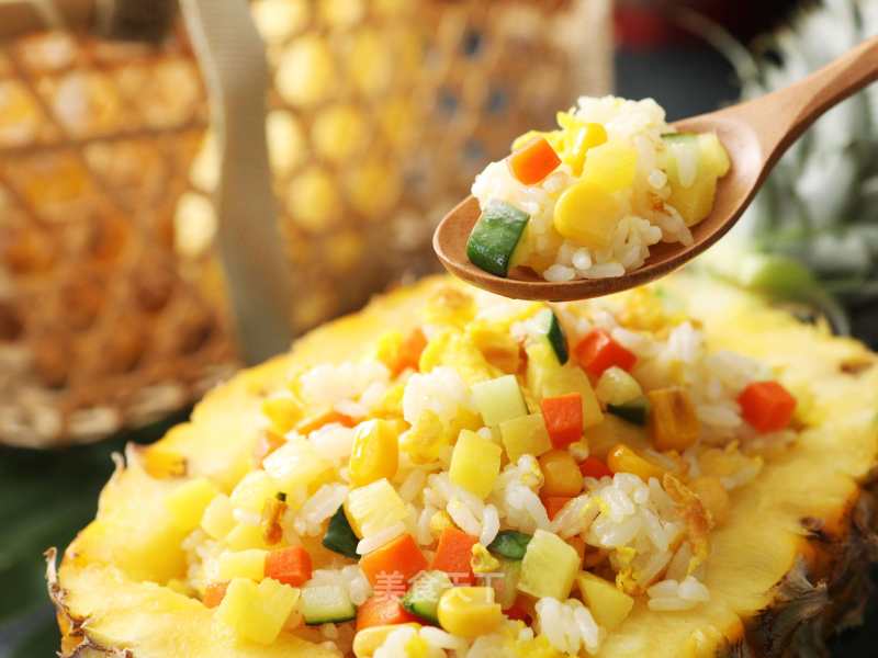 Quickly Wipe Out Leftover Rice at Home~pineapple Ham Fried Rice recipe