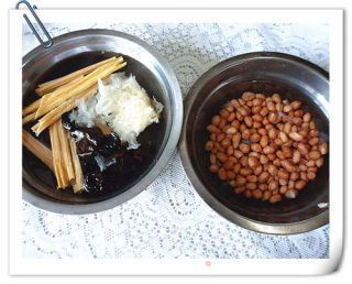 Pepper-flavored Nuts and Cucumber recipe