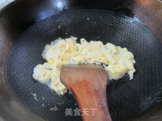 Hor Fun with Eggs and Mustard Strips recipe