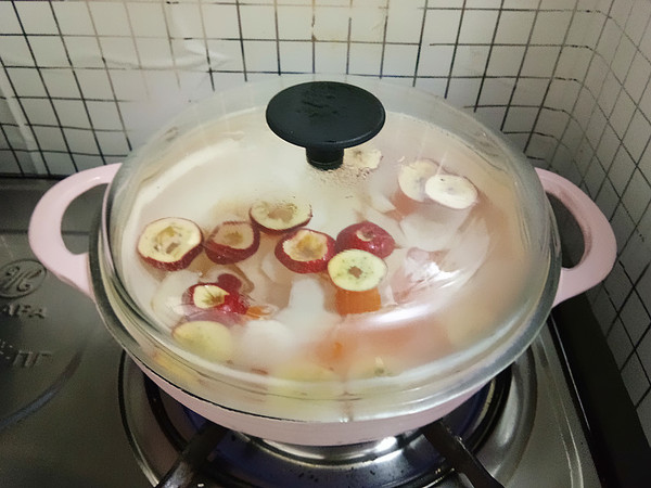 Sour Pear Soup recipe
