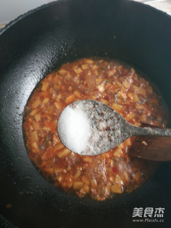 Noodles with Potato Fried Sauce recipe