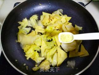 Stir-fried Dried Tofu with Cabbage recipe