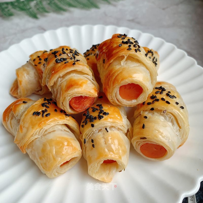 Sausage Pastry Roll recipe