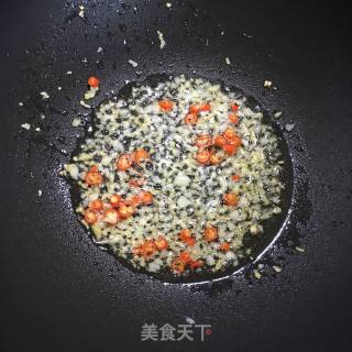 Stir-fried Pork with Soy Sprouts recipe