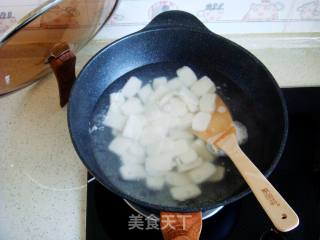 Stir-fried Rice Cake with Tomato Sauce recipe