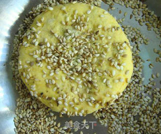 Pumpkin Sesame Glutinous Rice Cake recipe