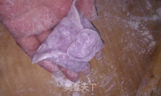 Purple Shoe-shaped Steamed Dumplings recipe