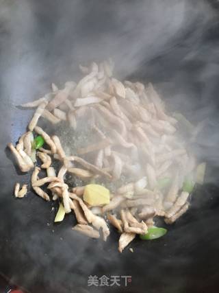Stir-fried Long Beans with Shredded Pork recipe