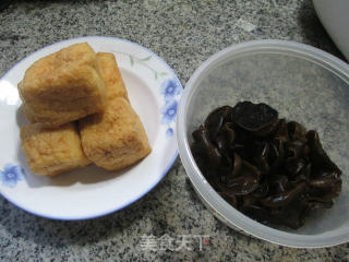 Tofu with Black Fungus and Oil recipe