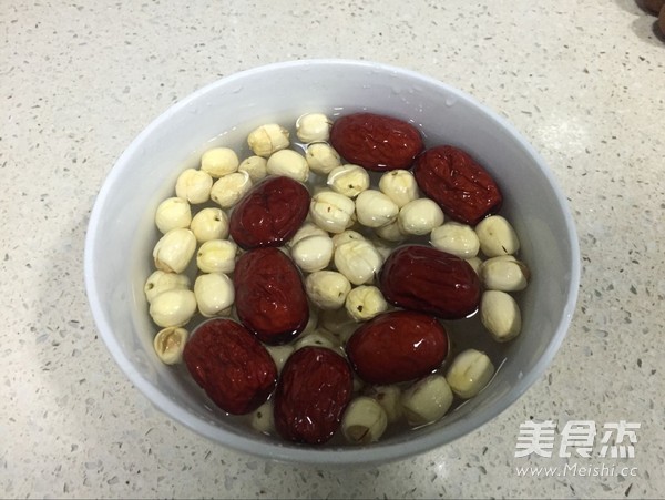 Jujube, Longan and Lotus Seed Syrup recipe