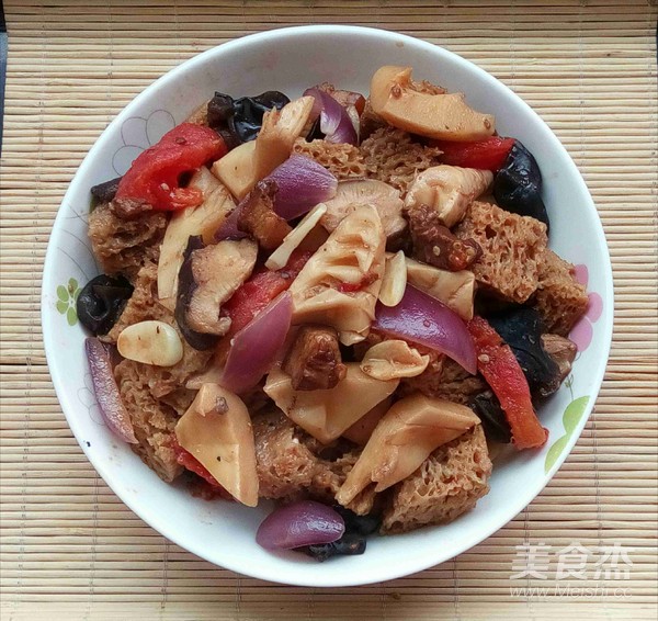 Grilled Mushrooms, Bamboo Shoots and Grilled Bran recipe