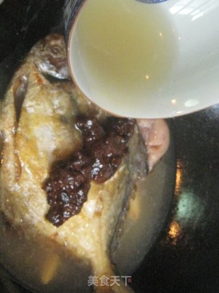 Spicy Pomfret with Garlic Bean Sauce recipe