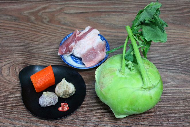 Stir-fried Kohlrabi with Pork Belly recipe