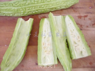 Stir-fried Bitter Gourd with Tempeh Pepper recipe