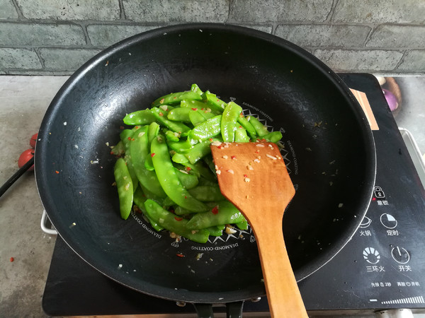 Vegetarian Fried Snow Peas recipe