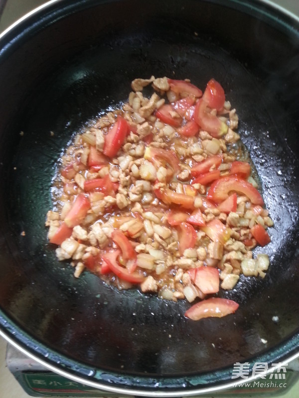 Diced Pork Noodles in Tomato Sauce recipe