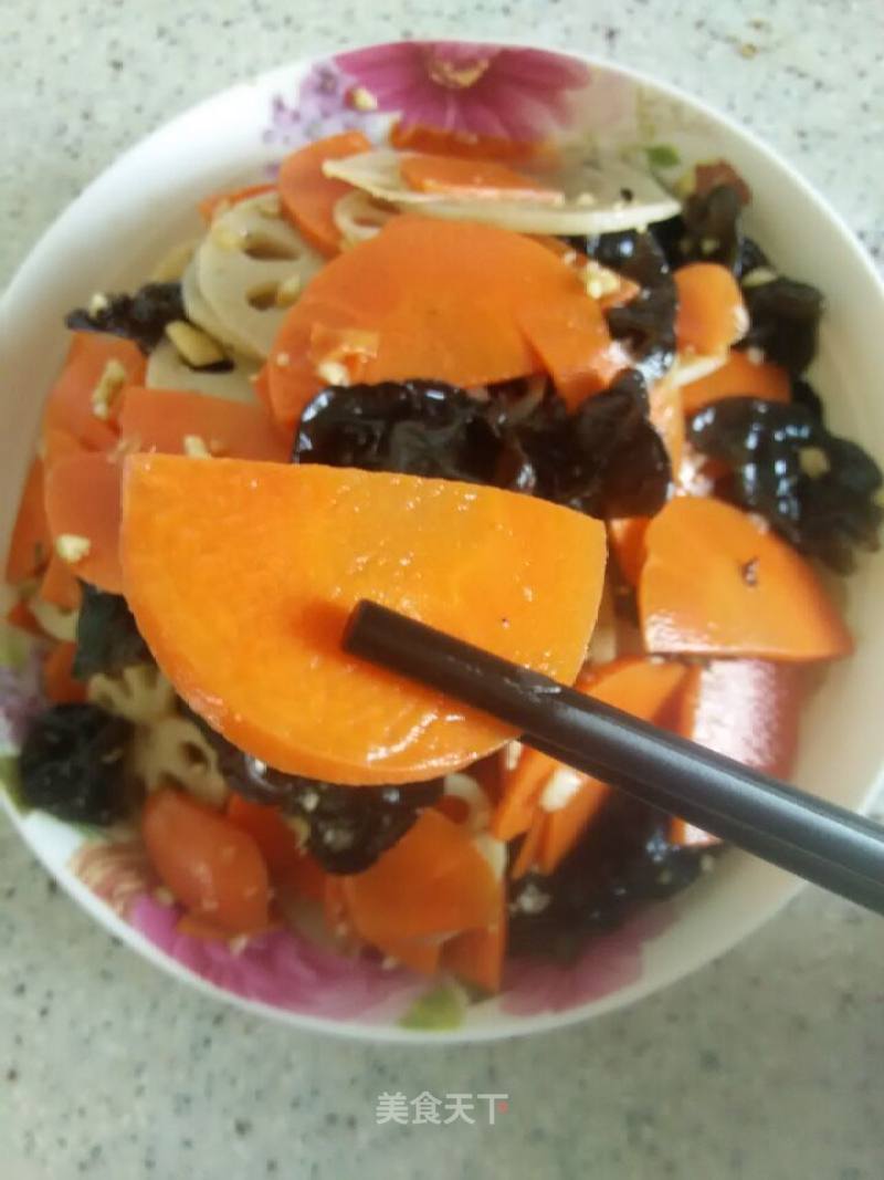 Garlic Lotus Root Slices Mixed with Two Fresh recipe