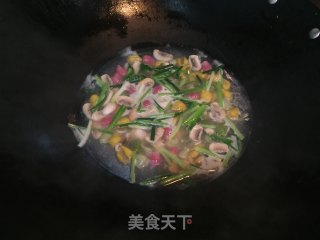 Mushroom Conch Noodle Soup recipe