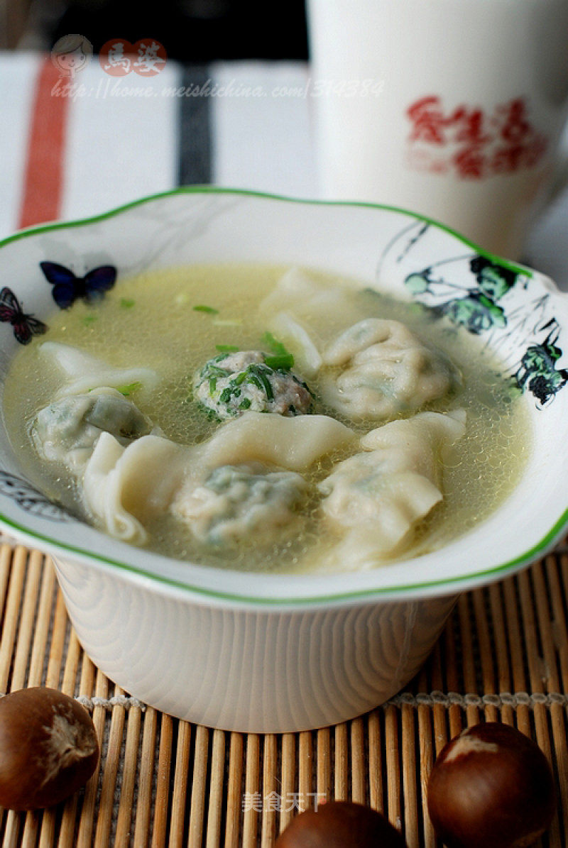 Shepherd's Purse Wonton in Chicken Soup