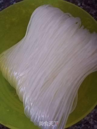 Chicken Soup Rice Noodles recipe