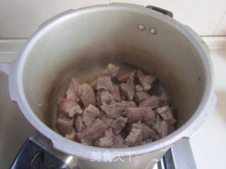 Beef Braised Lotus Root recipe