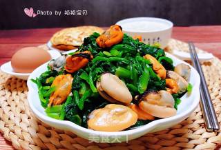 Spinach Mixed with Sea Rainbow recipe