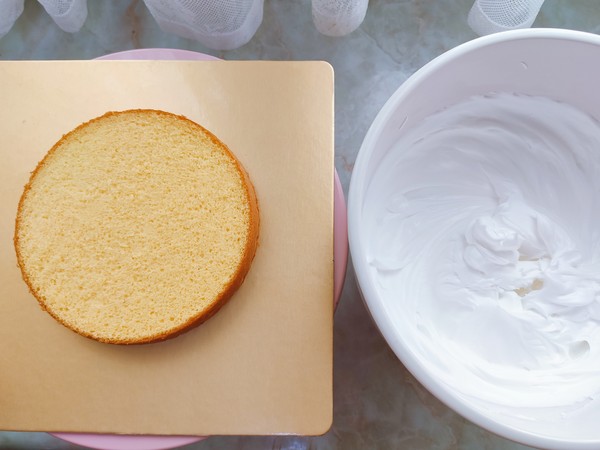 Carousel Cream Cake recipe